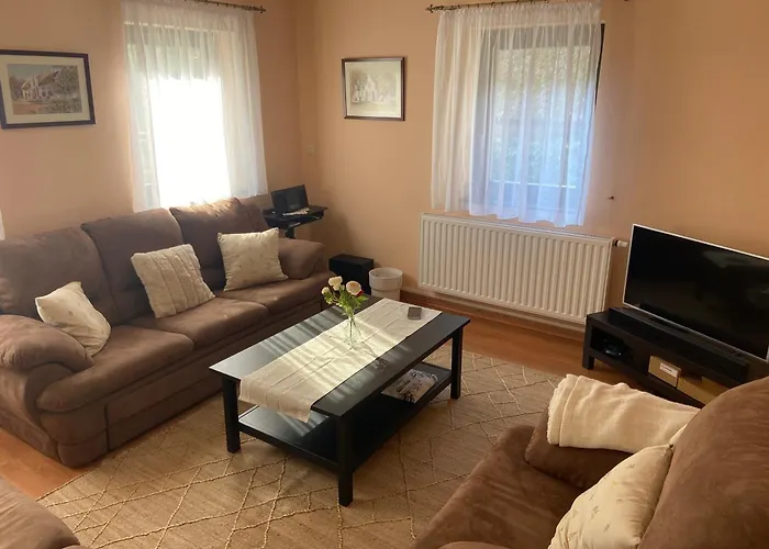 Szigligetm51 Vendeghaz * Szigliget